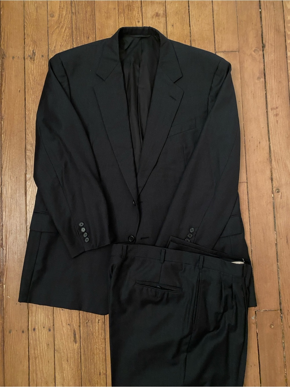 Hickey Freeman Loro Piana Tasmanian super 120s wool suit 46R 40W